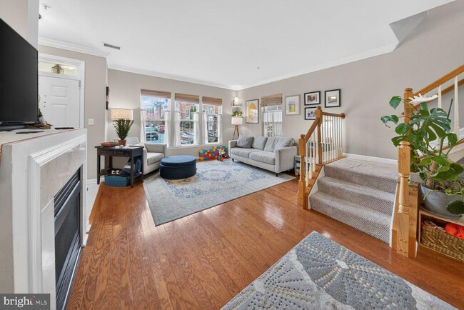 Building Photo - 725 Main St Unit 725-A