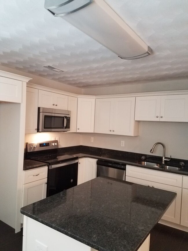 Photo - Spacious 4 Bedroom 3.5 Bath