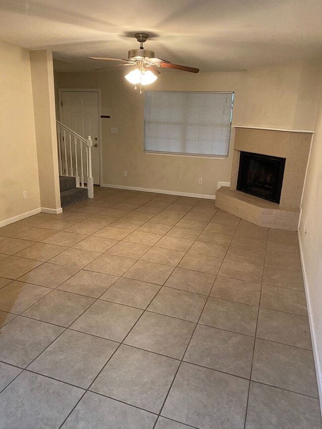 Photo - 2440 Ramblewood Ct Unit 2440-B
