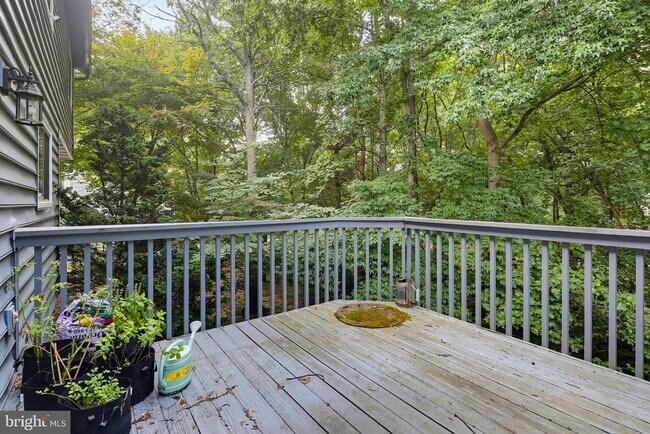 Photo - 6103 Triangle Dr