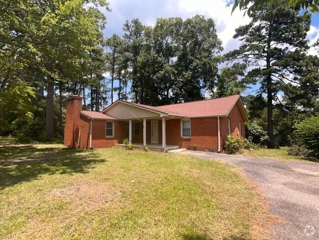Building Photo - 735 NC-24 Rental
