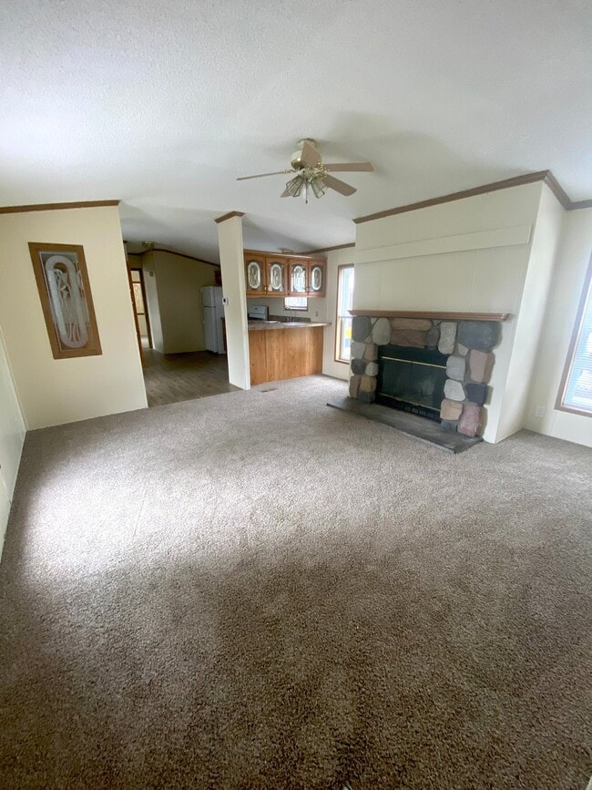 4030 Deziel Ct