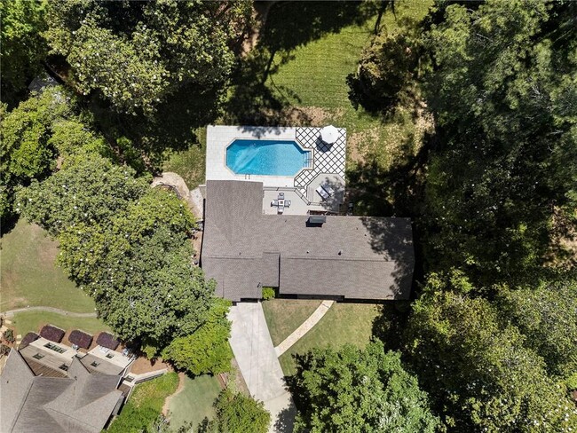 Photo - 4770 Chatworth Ct NE