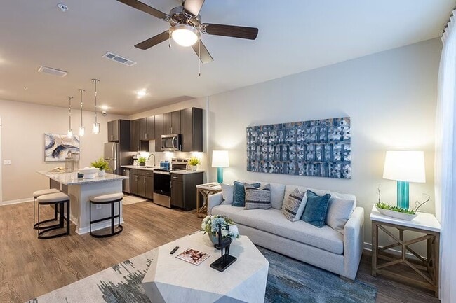 Photo - Stylish Living, Perfectly Located Unidad SNPS2