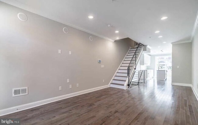 Photo - 2048 E Rush St Townhome