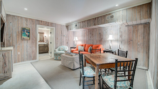 Building Photo - 38 Leeward Ct