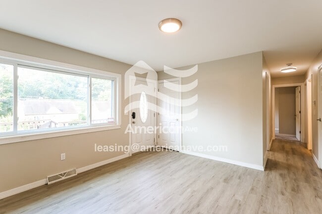 3912 Delhi Rd
