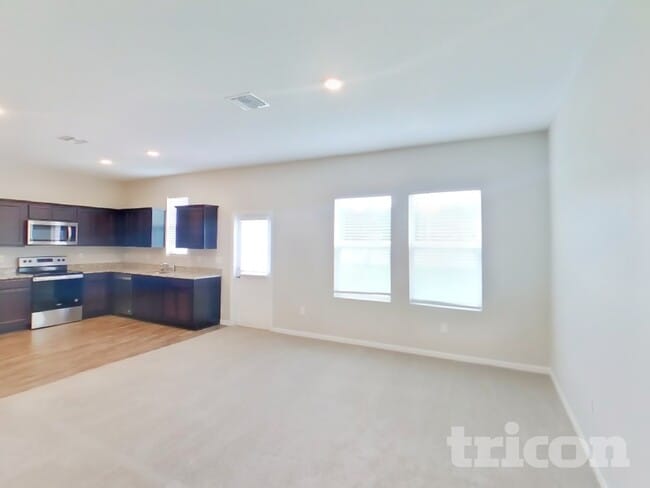 Photo - 34885 Daisy Meadow Loop