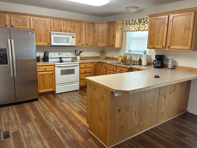 Photo - 406 Pratt Pl House