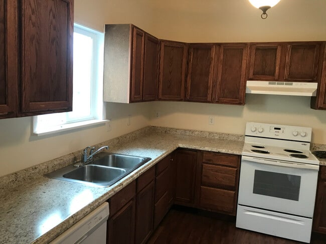 Building Photo - 1311 Minerva Dr Rental