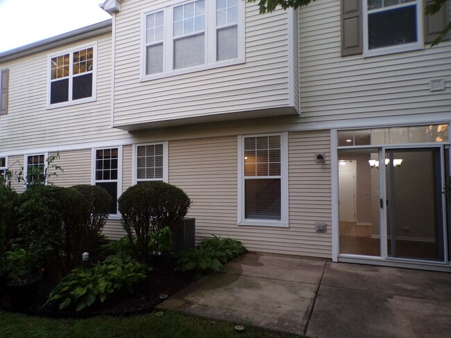 Photo - 2096 Limestone Ln