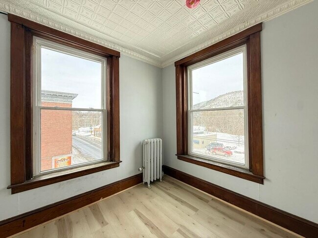 Photo - 41-43 Central St Unidad 17