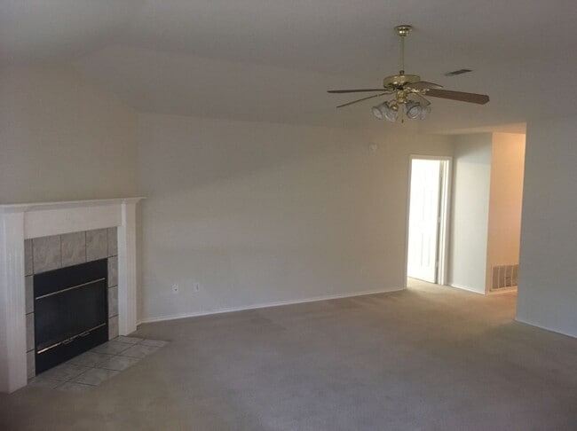 Photo - 4 Bed 2 Bath Coming Soon!