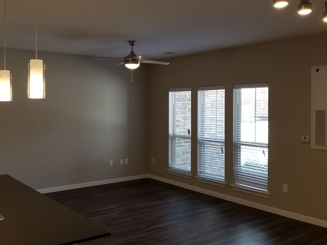 Avanti East Apartments