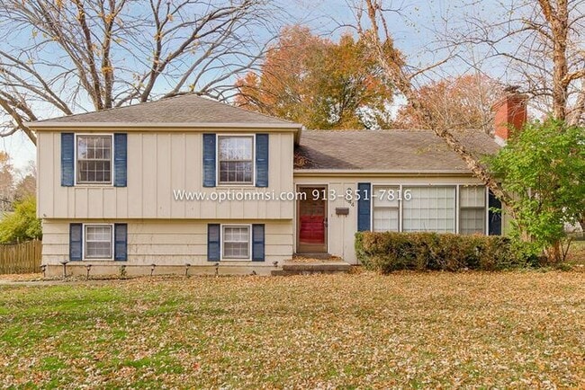 Building Photo - Ready for immediate move-in!