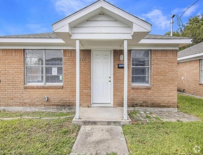 Building Photo - 1309 Malvern St Rental