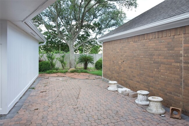 Photo - 1839 Lakewinds Dr