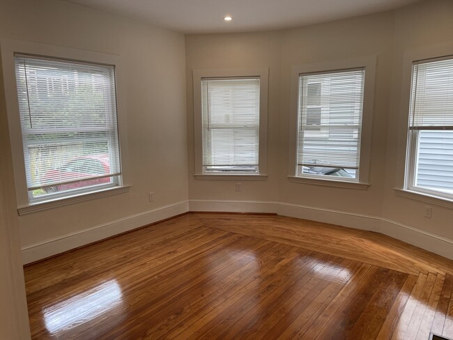Photo - 37 Brook St Condo Unit 1