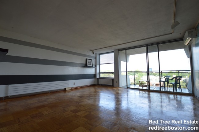Photo - 60 Babcock St Condo Unit 63