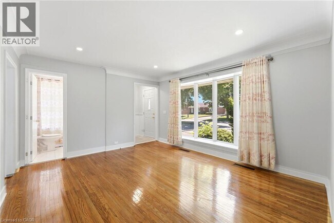Photo - 6447 Burdette Dr