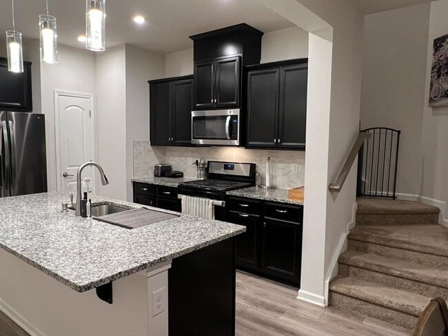 Photo - Modern and Sleek Meet Spacious and Luxurious