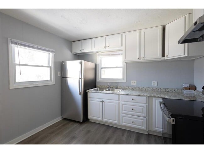 Photo - 1168 Lane Pl