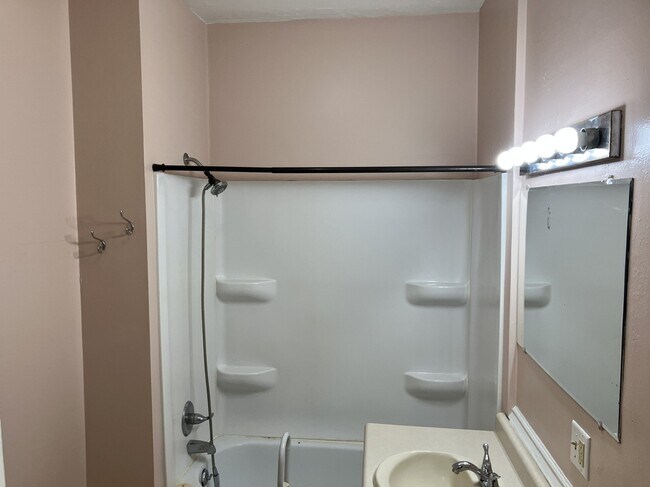 Photo - 1003 3rd St S