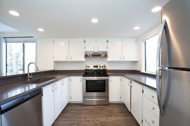 Photo - 303 SW 112th St Unidad D401