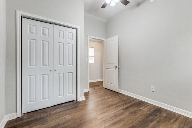 Photo - 427 Pennsylvania St