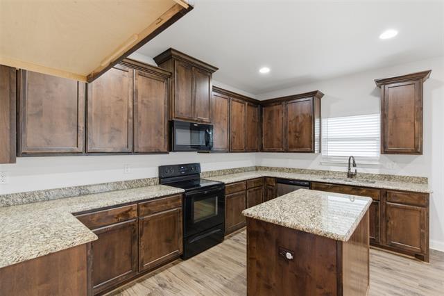 Photo - 4805 Pickett St