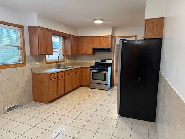 Photo - 3311 W Pratt Ave Unit 2