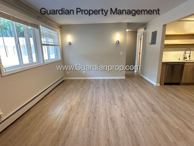 Photo - Champlin 3 Bedroom, Excellent Condition, AC, Garage Available, Balcony, Heat Paid Unit #5