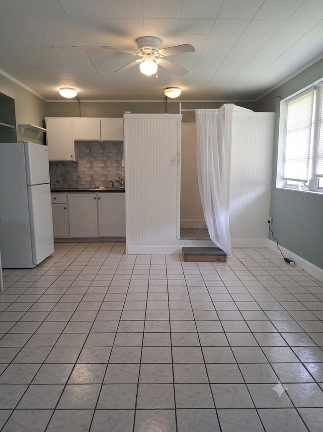 Photo - 164 Tradewinds Dr NW