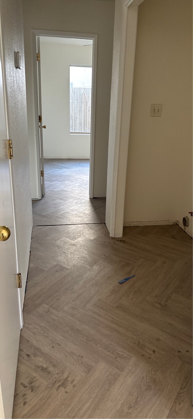 Photo - 7206 Ravenhill St