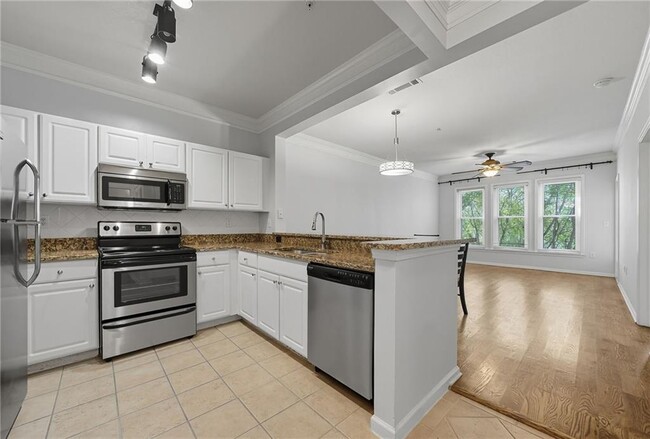 Building Photo - 1850 Cotillion Dr Unit 4307 Rental