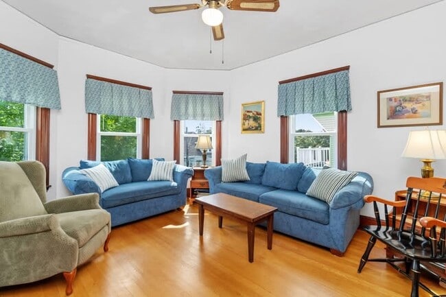 Photo - 66 Hobson St Unit 2