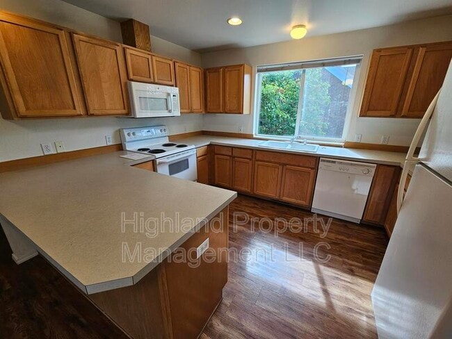 Photo - 316 NE Whitman St