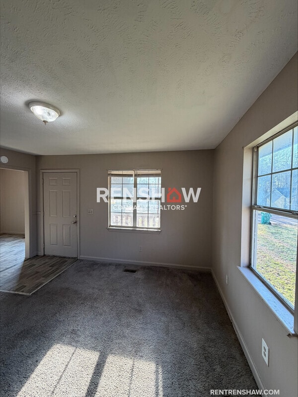 Photo - 341 Lincoln St