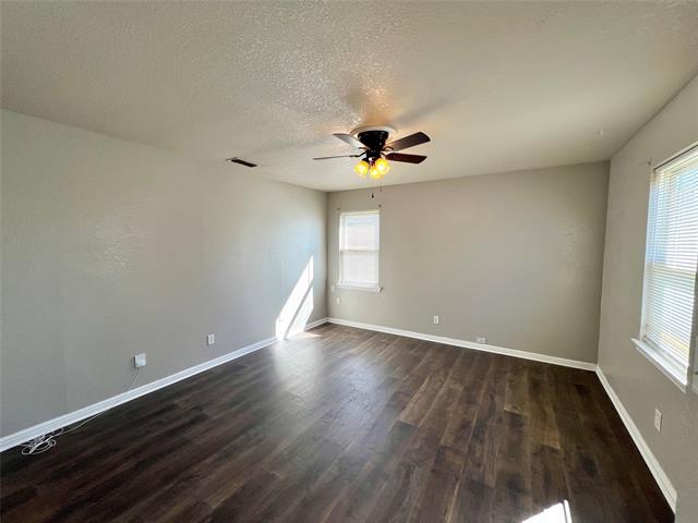 Photo - 415 Glenn Dr