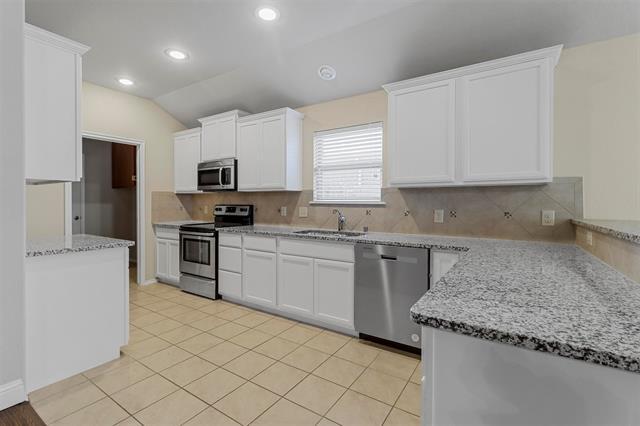 1316 Red River Dr