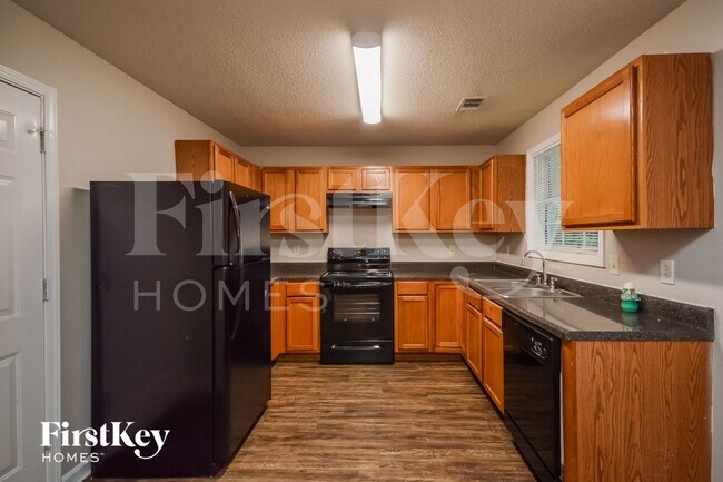 Photo - 7099 Ravenwood Ln