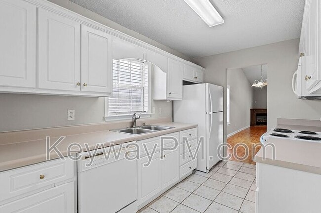 Photo - 1017 Old Marks Dr