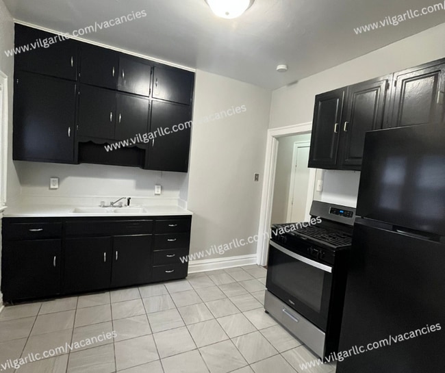 Photo - 6631 Madison Ave Apartamento Unidad 1A (main floor)