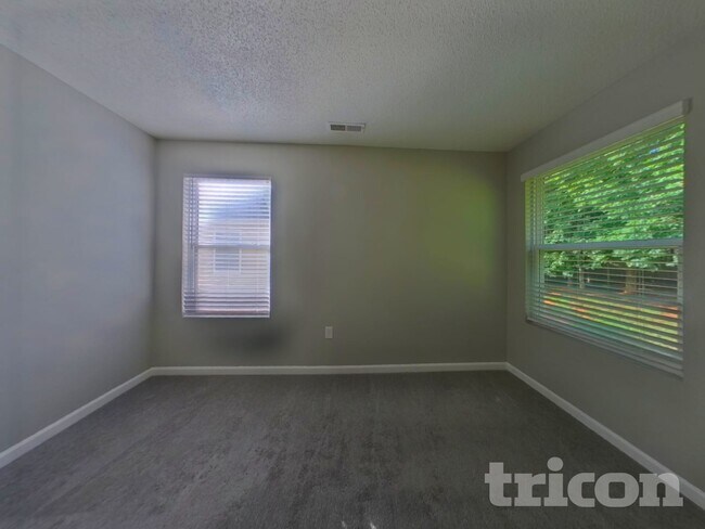 Photo - 434 Tribune Dr