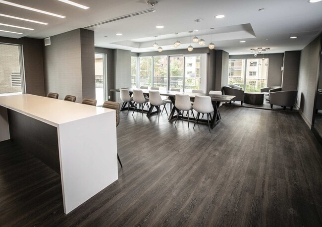 561 Sherbourne