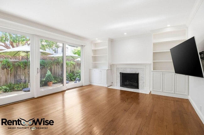 Photo - 1313 Crane St