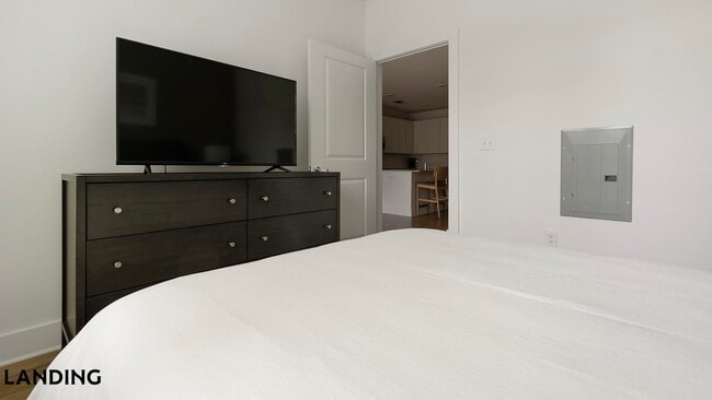 Photo - 5209 Craftsman Dr Unit 400-203