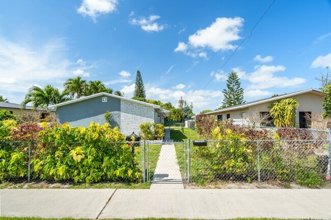 Photo - 2235 Coolidge St Unit 1