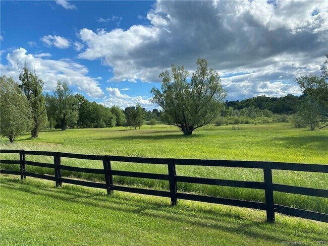 Photo - 55 Still Meadow Rd