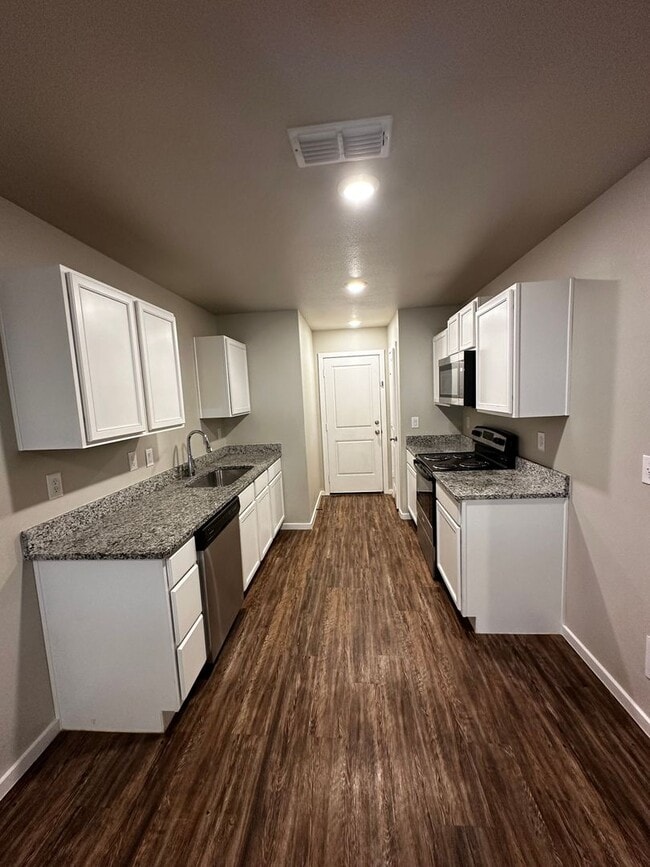 Photo - Available July in Frenship ISD: 3-Bedroom, 2-Bath Home!